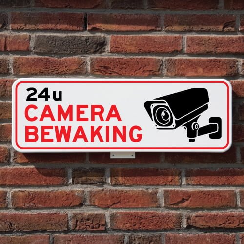 bord-camerabewaking-muur