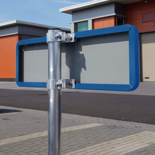 parkeerbord-blauw-met-paal-paalbeugels-en-paaldop