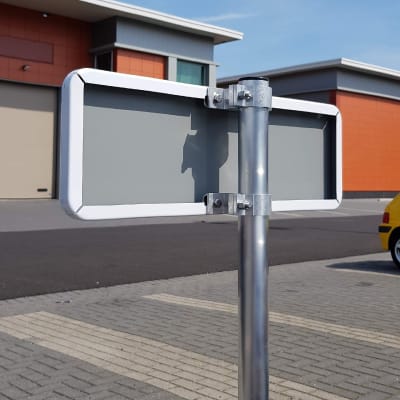 parkeerborden-met-paal-en-beugels