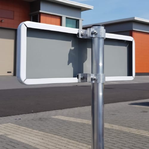 parkeerbord_met_paal_en_beugels